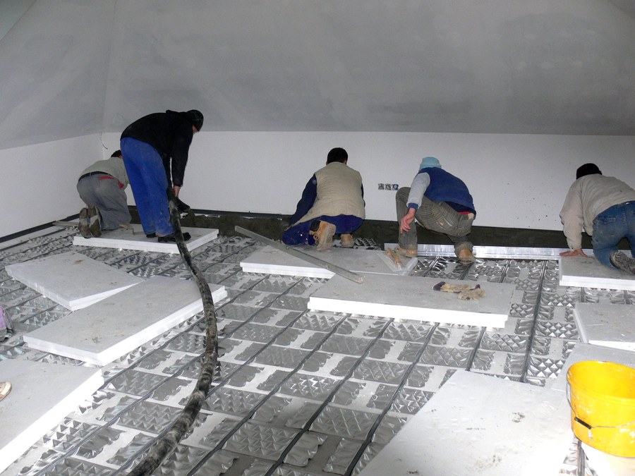 RD Praha 8 – pokládka